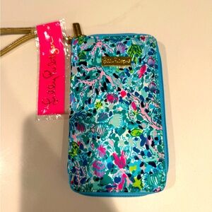 Lilly Pulitzer cellphone wristlet
